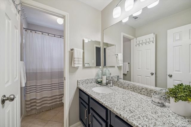 1914 Westwood Lake Court, Kingwood, TX 77339