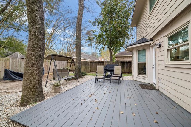 1914 Westwood Lake Court, Kingwood, TX 77339