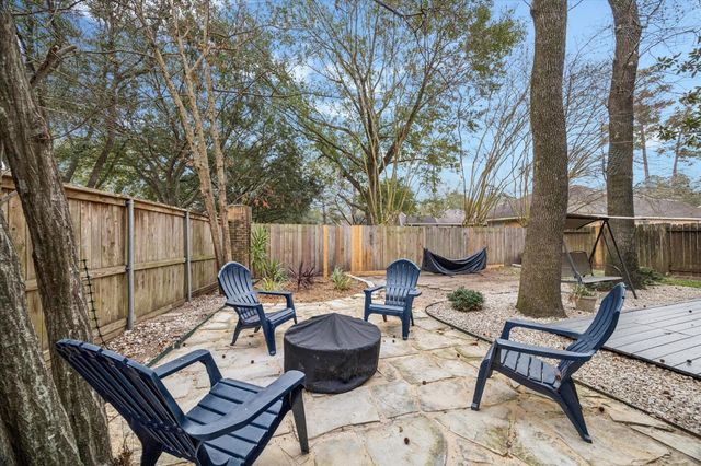 1914 Westwood Lake Court, Kingwood, TX 77339