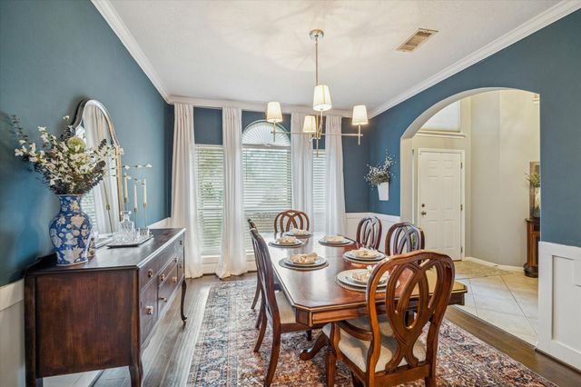 1914 Westwood Lake Court, Kingwood, TX 77339