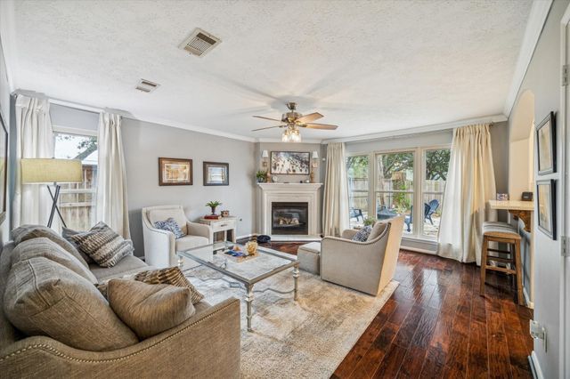 1914 Westwood Lake Court, Kingwood, TX 77339