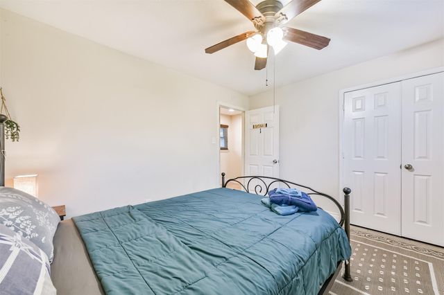 1422 Cedarbrook Court, Seabrook, TX 77586