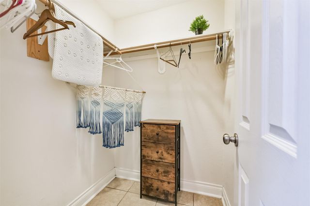 1422 Cedarbrook Court, Seabrook, TX 77586