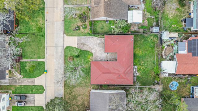 1422 Cedarbrook Court, Seabrook, TX 77586