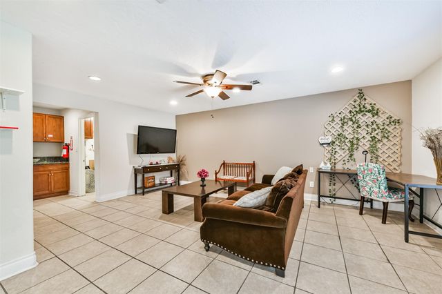 1422 Cedarbrook Court, Seabrook, TX 77586