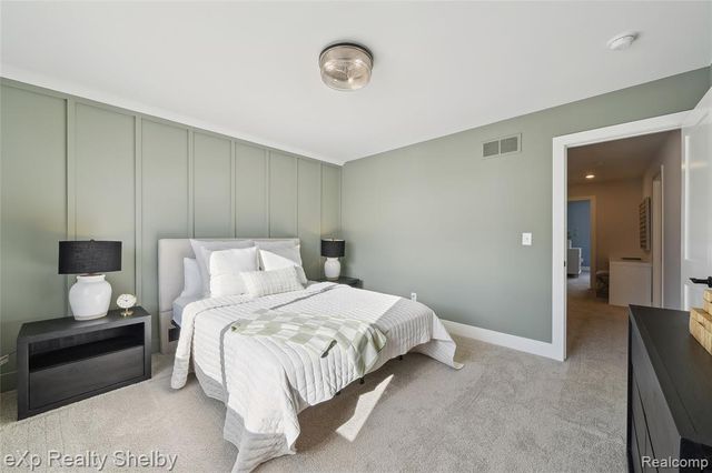 52030 Wellington Valley Drive, Macomb, MI 48042