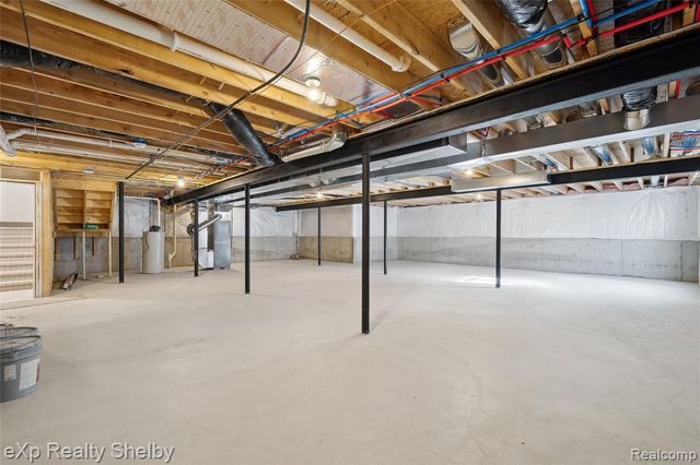 52030 Wellington Valley Drive, Macomb, MI 48042