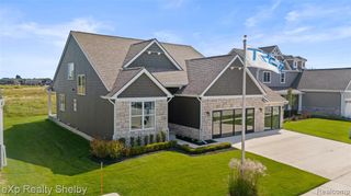 52030 Wellington Valley Drive, Macomb, MI 48042