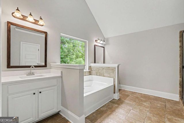 7985 Snapwell Drive, Fairburn, GA 30213