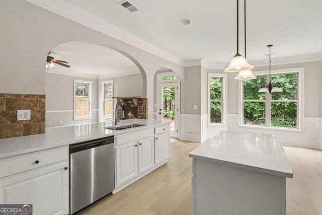 7985 Snapwell Drive, Fairburn, GA 30213