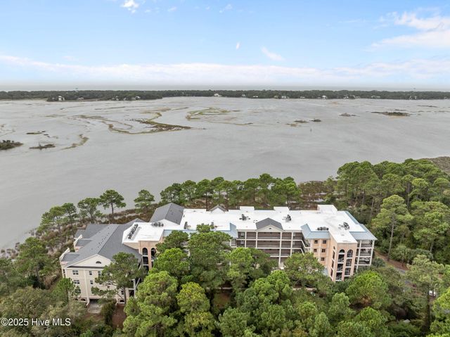2100 Marsh Grove Lane Unit 2404, Southport, NC 28461