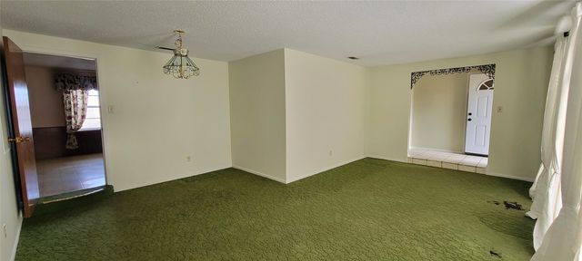 7813 Pebbleford Road, Fort Worth, TX 76134