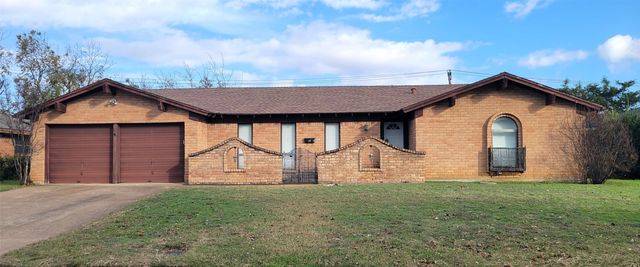 7813 Pebbleford Road, Fort Worth, TX 76134