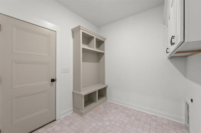 947 Lake Varner Drive, Covington, GA 30014
