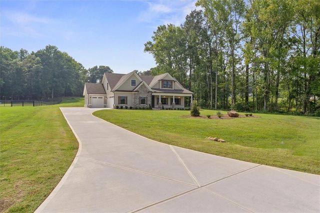 947 Lake Varner Drive, Covington, GA 30014