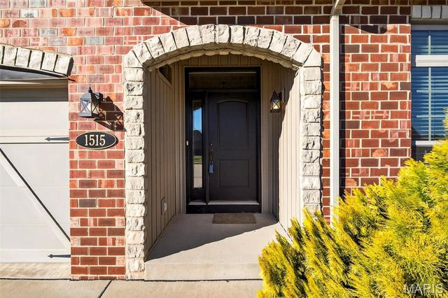 1515 New Brunswick Drive, Waterloo, IL 62298