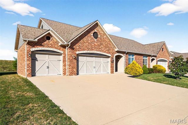 1515 New Brunswick Drive, Waterloo, IL 62298