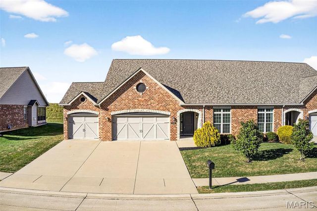 1515 New Brunswick Drive, Waterloo, IL 62298