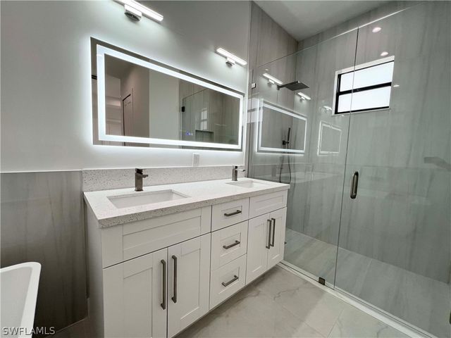 3231 41st AVE NE, Naples, FL 34120