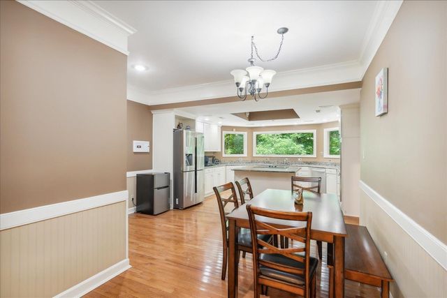 9280 ELLEN DAVIES DR, Bartlett, TN 38133