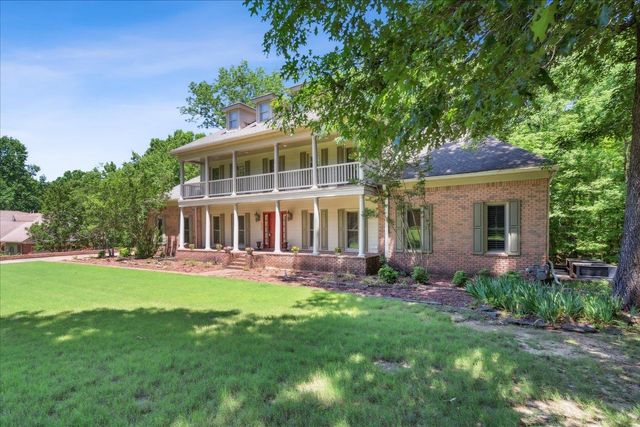 9280 ELLEN DAVIES DR, Bartlett, TN 38133