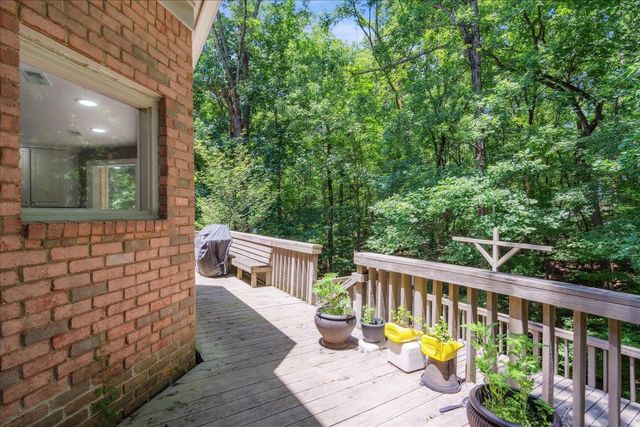 9280 ELLEN DAVIES DR, Bartlett, TN 38133