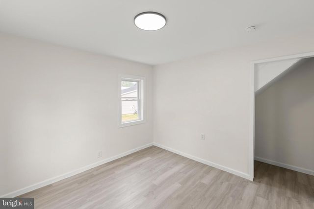 2141 VALLEY AVE, Winchester, VA 22601