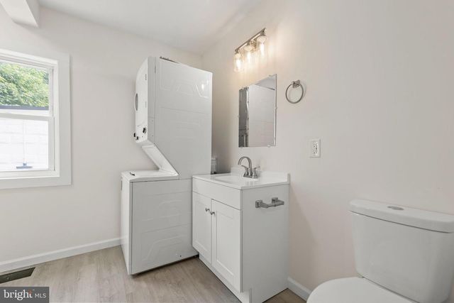 2141 VALLEY AVE, Winchester, VA 22601