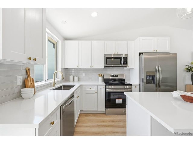8438 Wild Alfalfa Pl, Parker, CO 80134