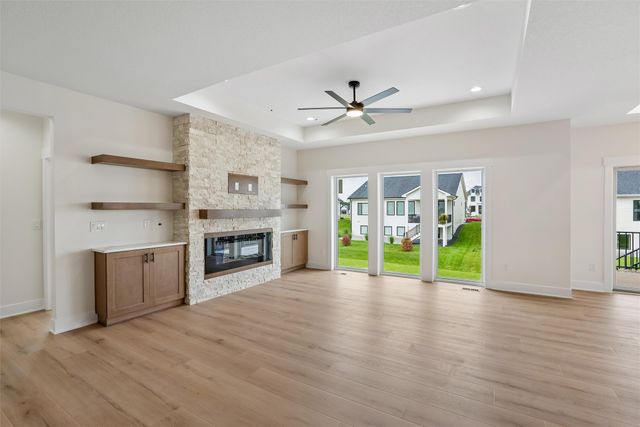 17311 Brookview Drive, Urbandale, IA 50263