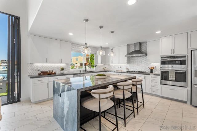 27 Green Turtle, Coronado, CA 92118