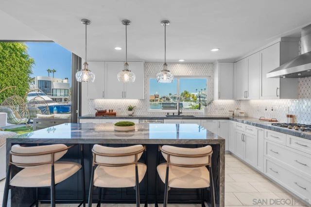 27 Green Turtle, Coronado, CA 92118
