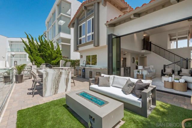 27 Green Turtle, Coronado, CA 92118