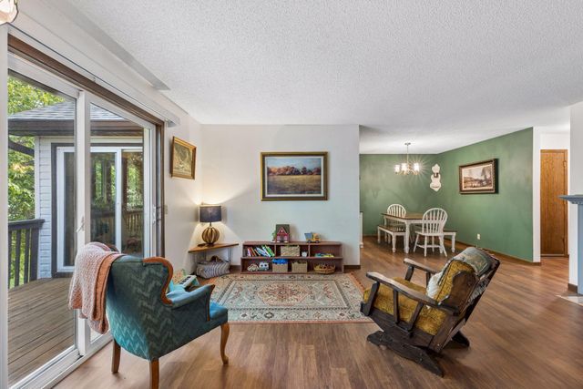 973 Greenhaven Drive, Vadnais Heights, MN 55127