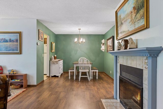 973 Greenhaven Drive, Vadnais Heights, MN 55127