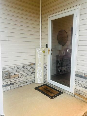 202 Ashborne Lane, Simpsonville, SC 29681