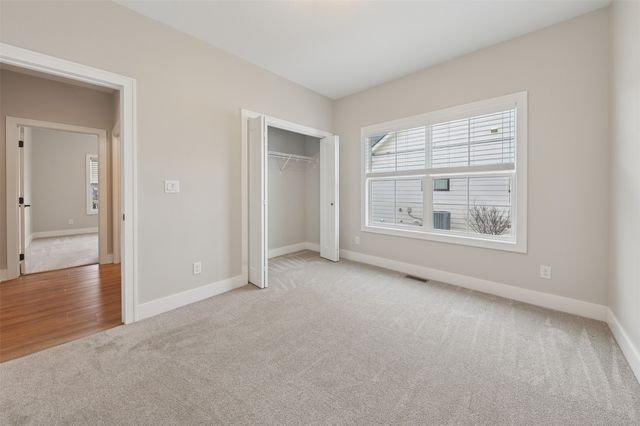 618 35th SW Street SW, Altoona, IA 50009