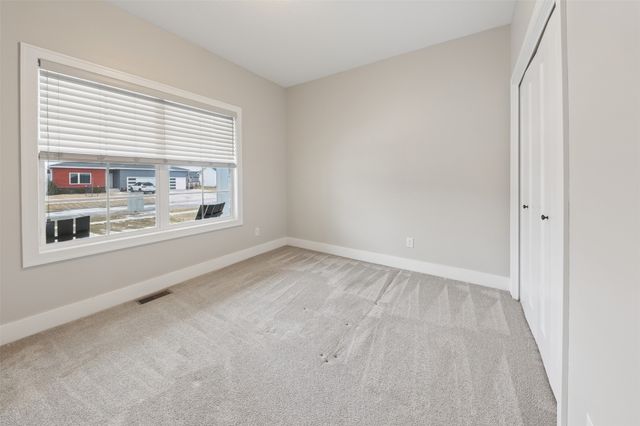 618 35th SW Street SW, Altoona, IA 50009