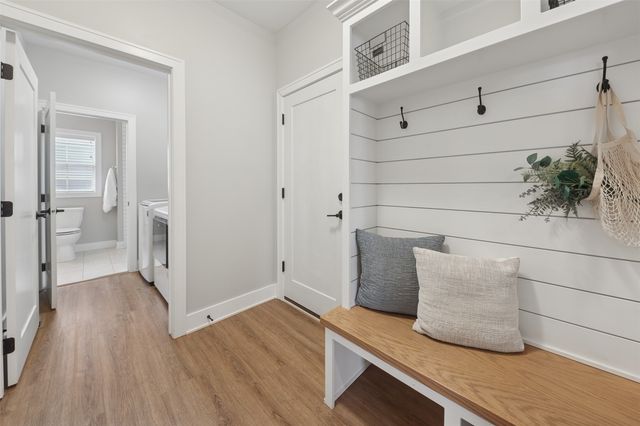 618 35th SW Street SW, Altoona, IA 50009