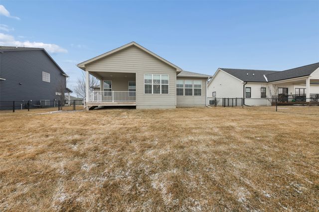 618 35th SW Street SW, Altoona, IA 50009