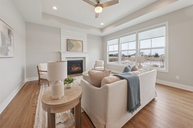 618 35th SW Street SW, Altoona, IA 50009