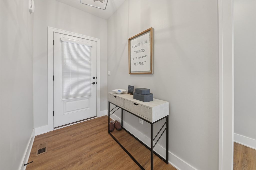 618 35th SW Street SW, Altoona, IA 50009