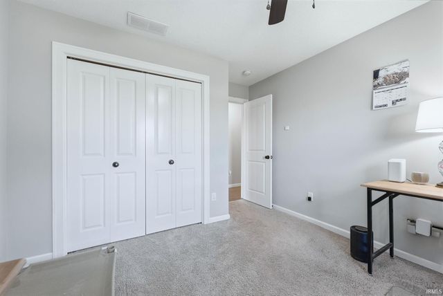 9628 Bluffs Corner, Fort Wayne, IN 46825