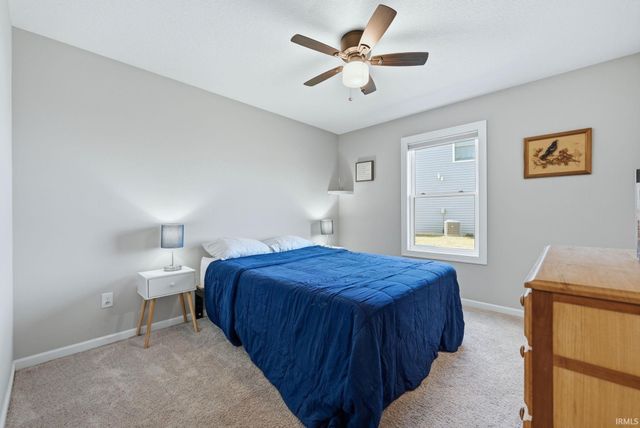 9628 Bluffs Corner, Fort Wayne, IN 46825