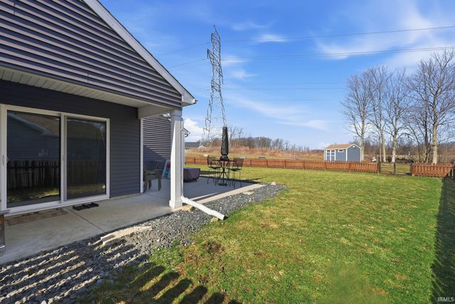 9628 Bluffs Corner, Fort Wayne, IN 46825