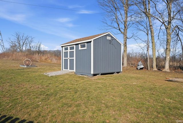 9628 Bluffs Corner, Fort Wayne, IN 46825