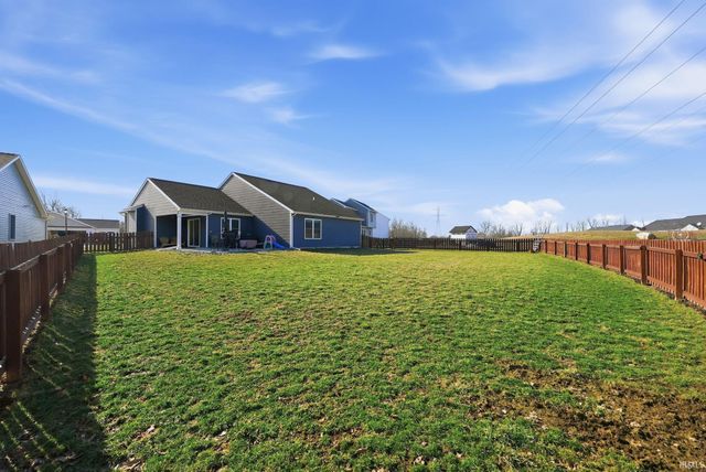 9628 Bluffs Corner, Fort Wayne, IN 46825