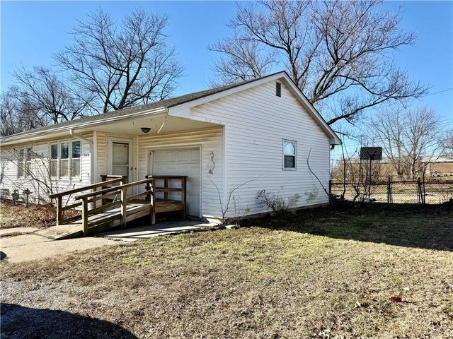 242 S Raum Street, Lawson, MO 64062