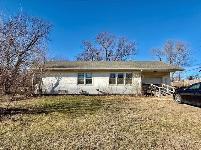 242 S Raum Street, Lawson, MO 64062