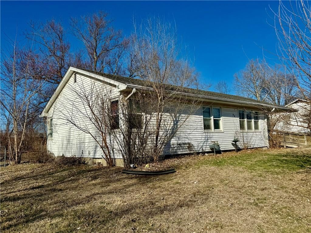 242 S Raum Street, Lawson, MO 64062